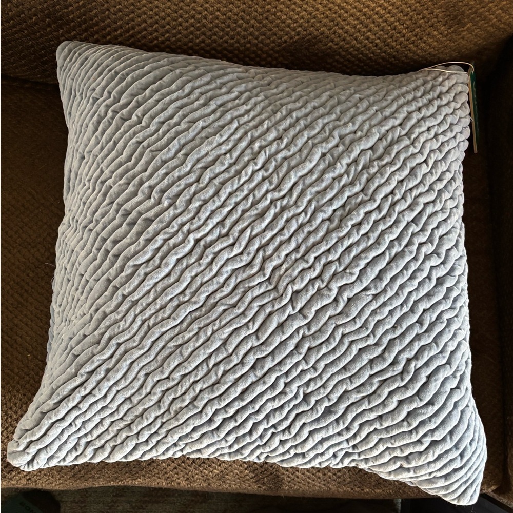 Lovesac 24x24 Baby Blue Corded Throw Pillow NWT - Picture 2 of 3